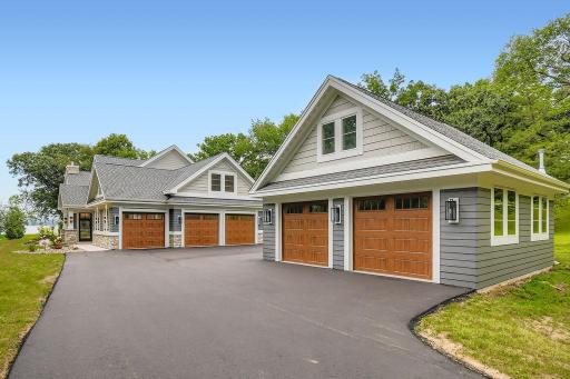 294 Cove Road - MLS Sized - 034 - 39 Garage Exterior.jpg