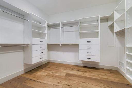 294 Cove Road - MLS Sized - 028 - 31 Closet.jpg