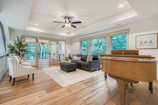 294 Cove Road - MLS Sized - 025 - 27 2nd Floor Family Room.jpg