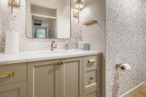 294 Cove Road - MLS Sized - 019 - 19 Bathroom.jpg