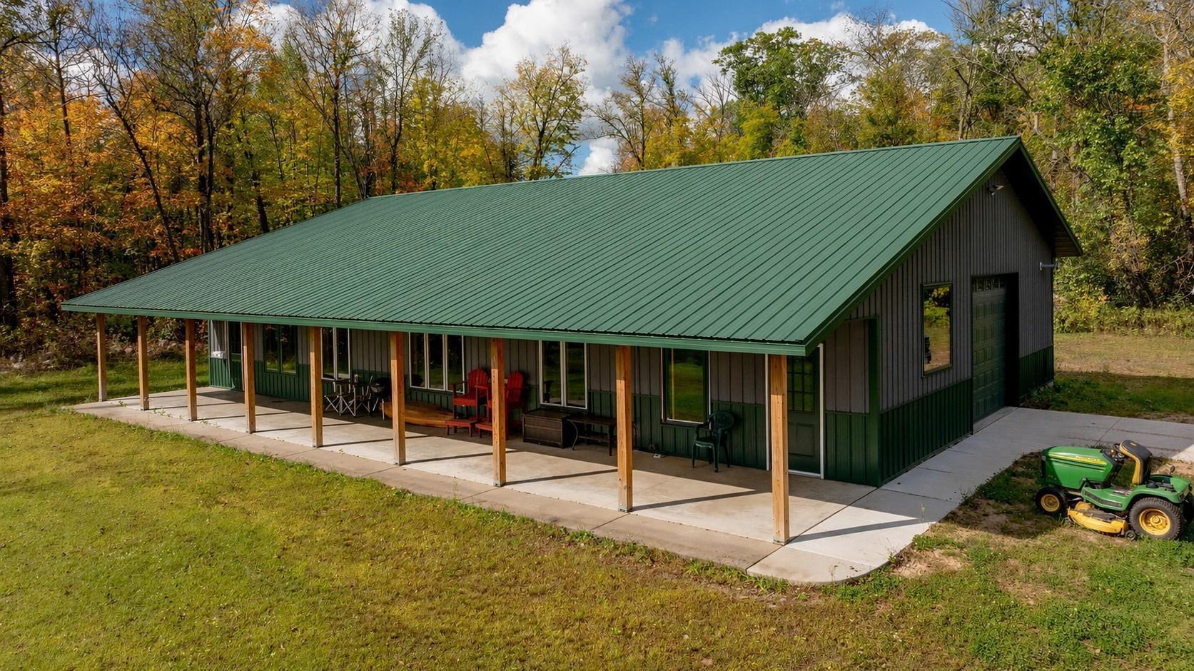 Lakeside Patio + 64x10 Bonus Room (Heated + Cooled)