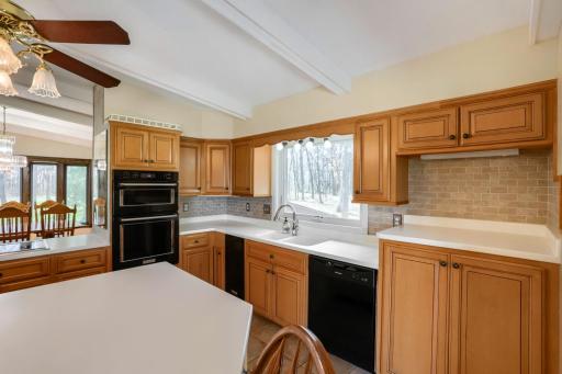 5696 170th St N - Web Quality - 012 - 06 Kitchen.jpg