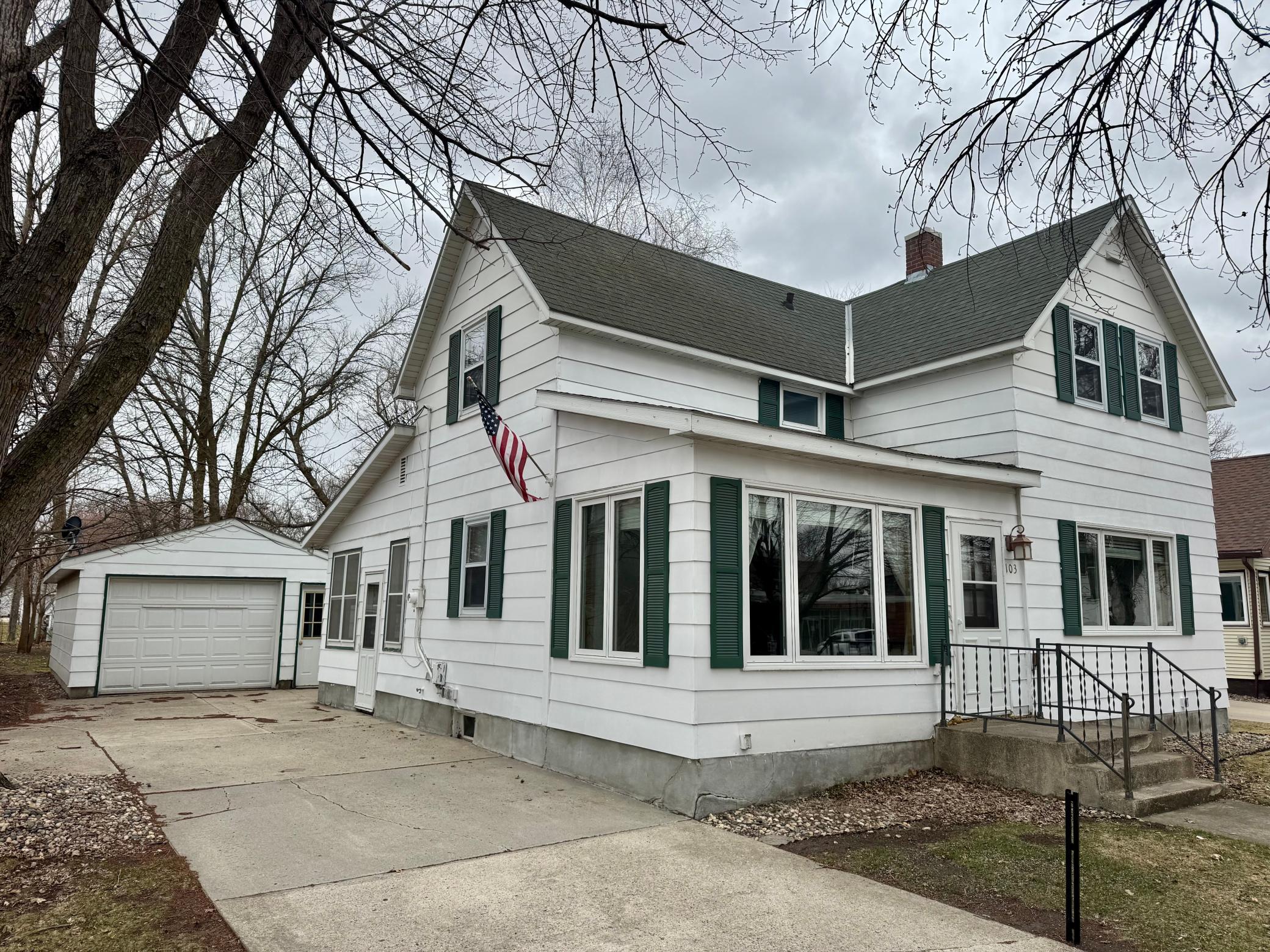 Side view of driveway