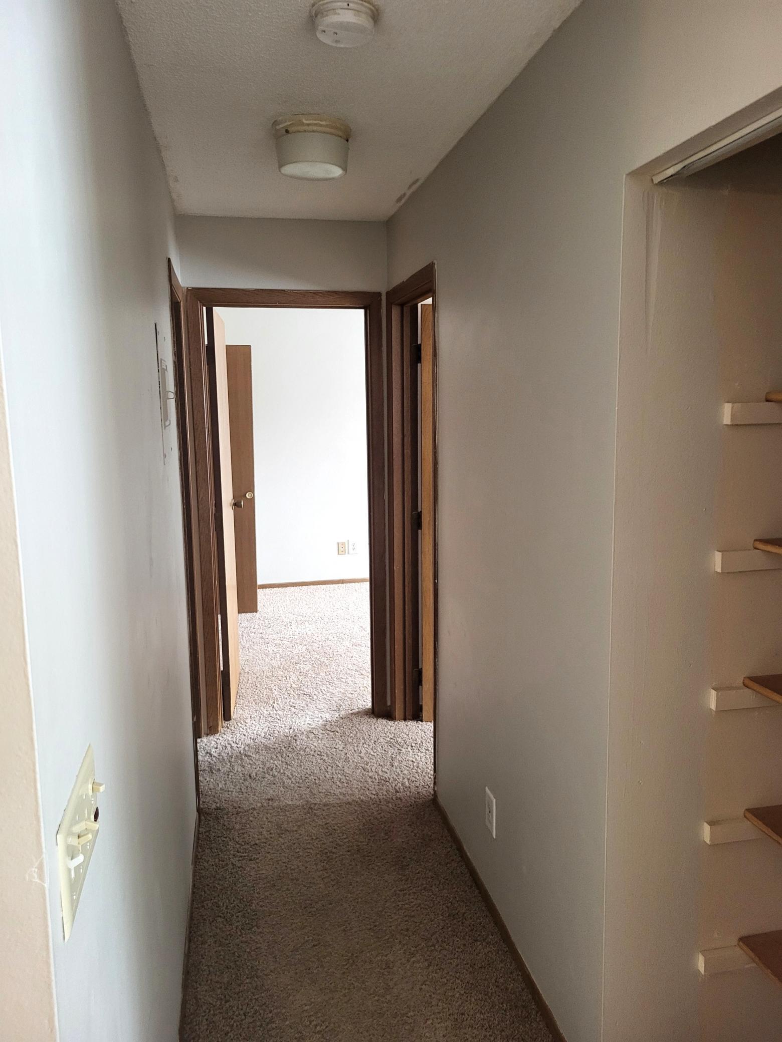 Miltona Apts #8 Hallway.jpg