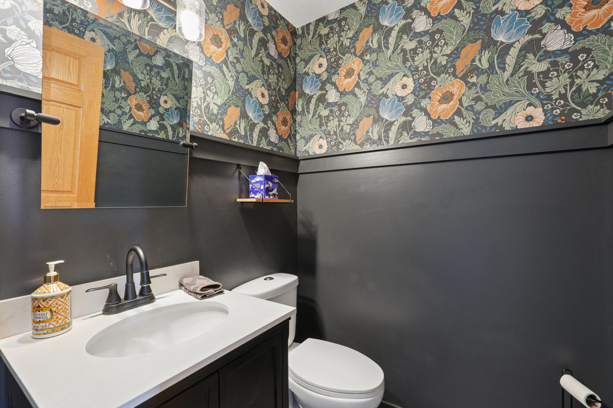 Beautifully updated 1/2 bath