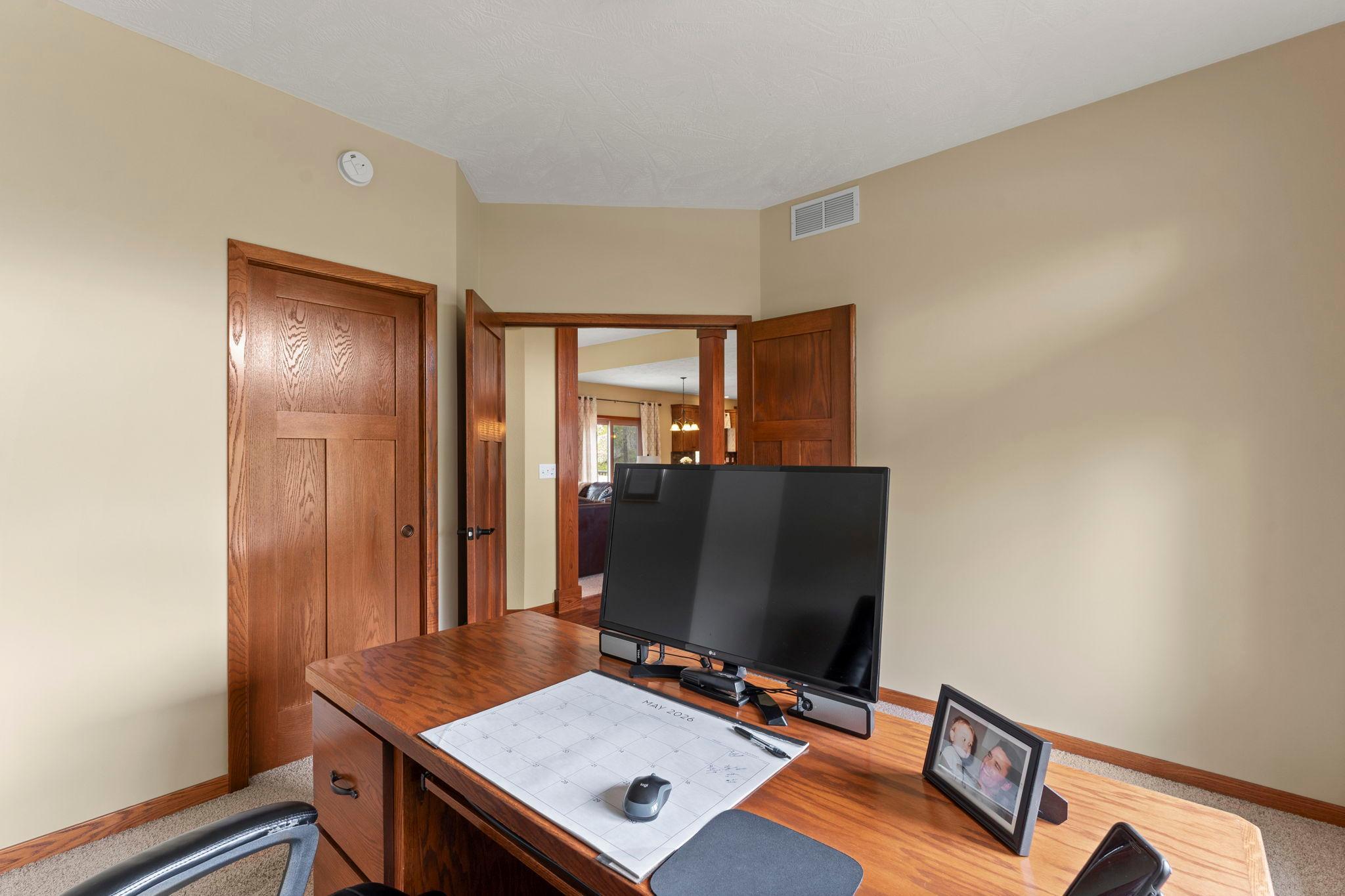 Bedroom/office