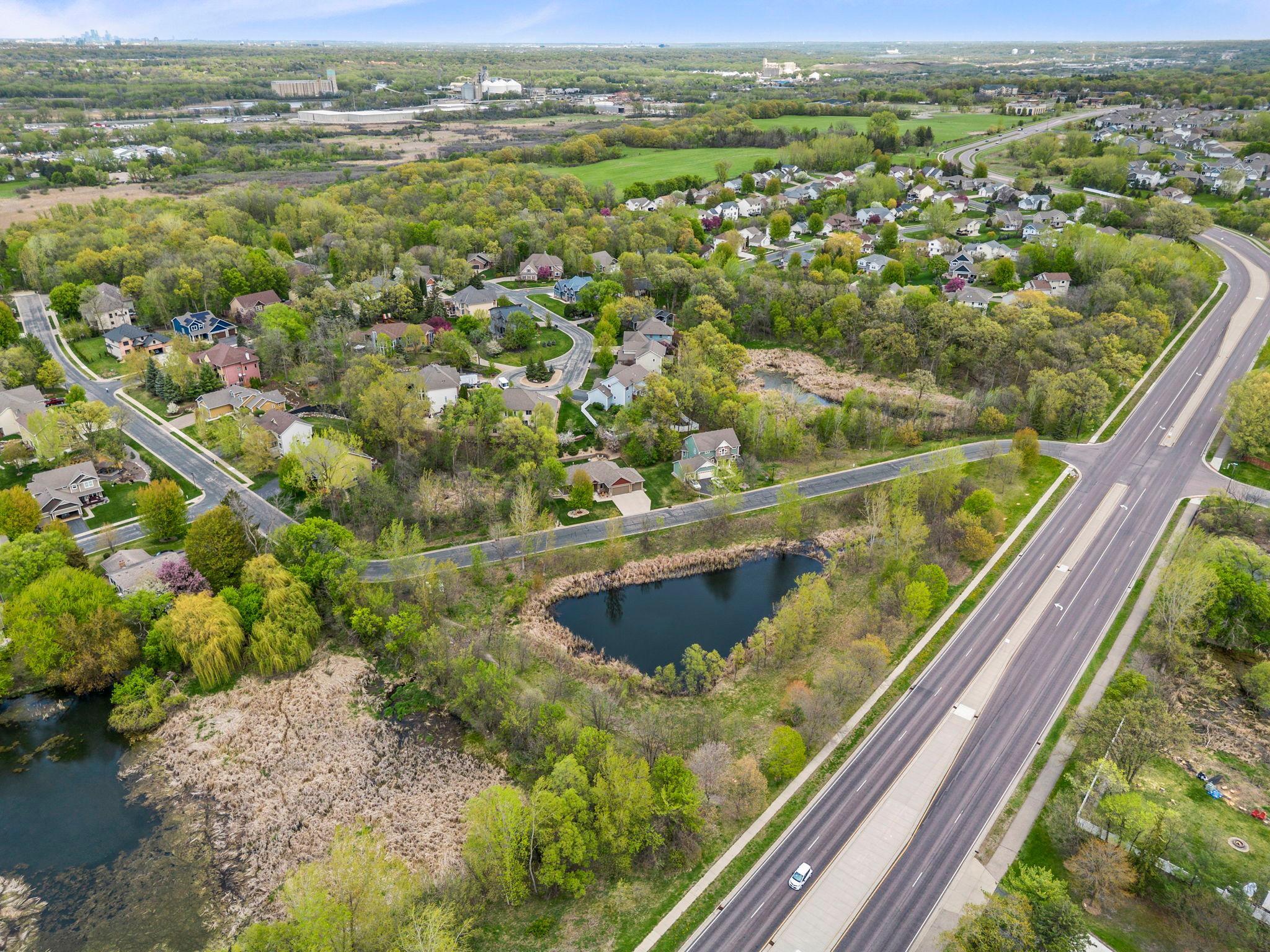 Easy access to McColl Rd and Hwy 13/169