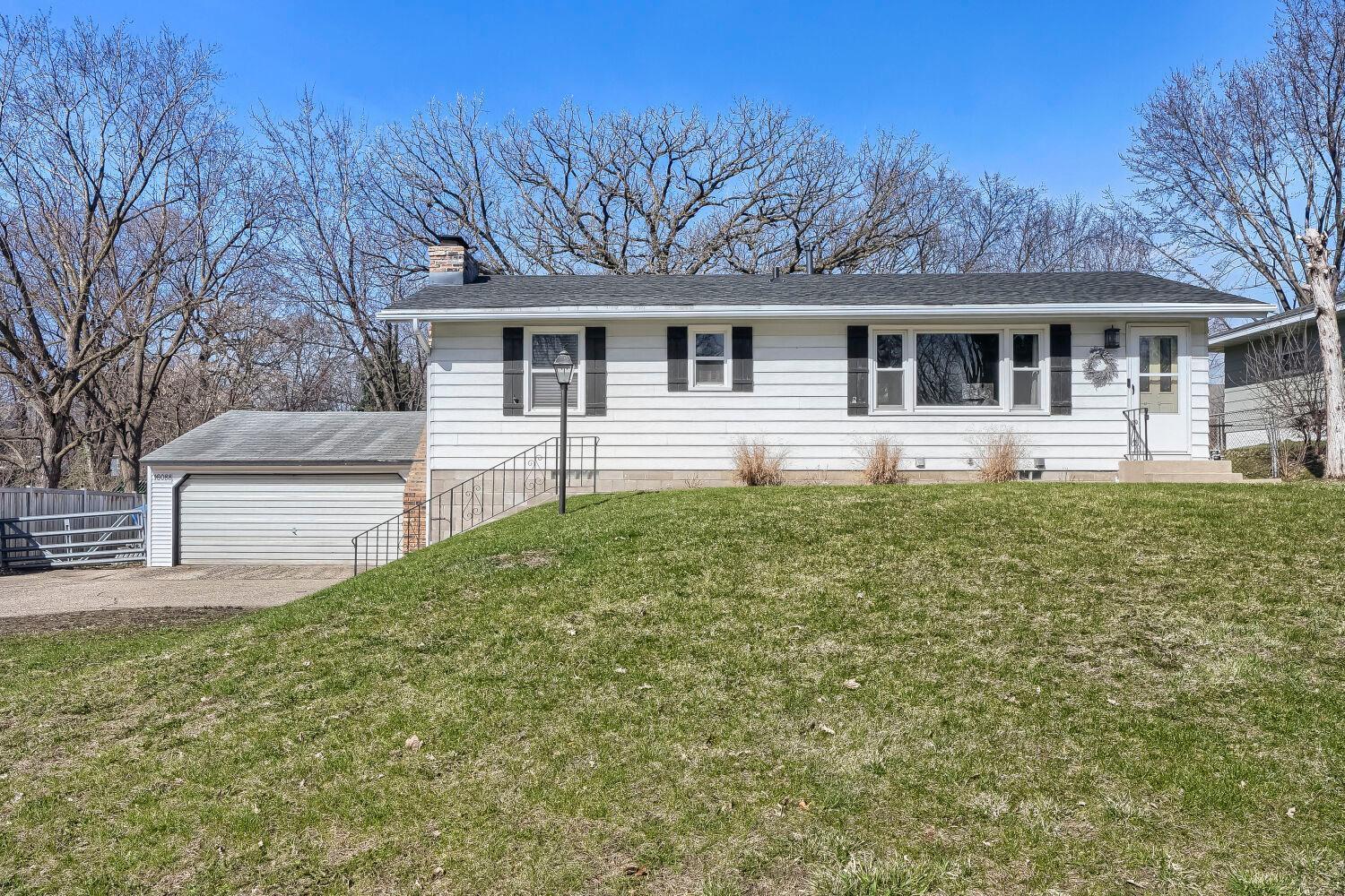 16088 Jordan Ave SE - Web Quality - 002 - 02 Exterior Front.jpg