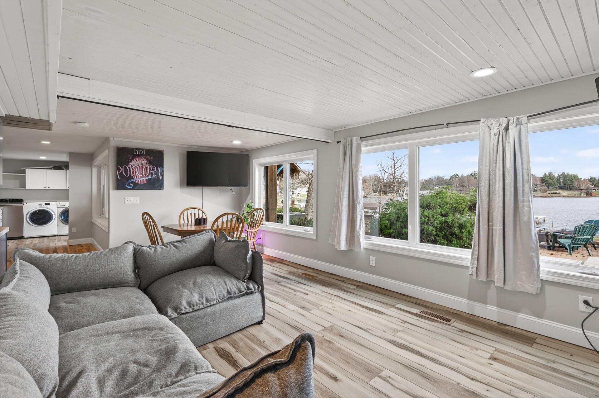 Super Bright & Sunny