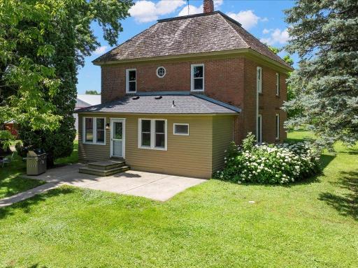 18625- 62nd Street, New Germany, MN 55367