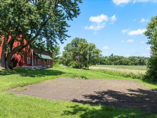 18625- 62nd Street, New Germany, MN 55367