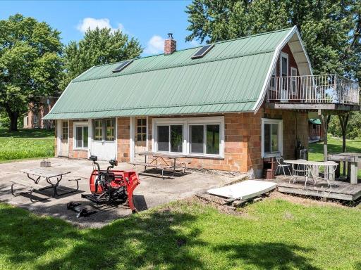18625- 62nd Street, New Germany, MN 55367