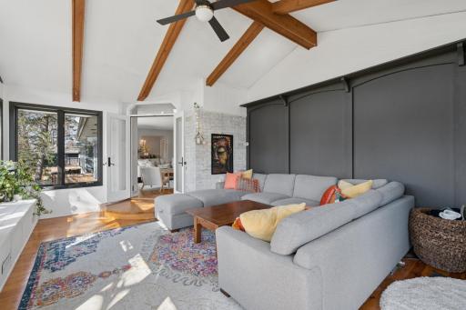 Plenty of space for everyone in this amazing room!