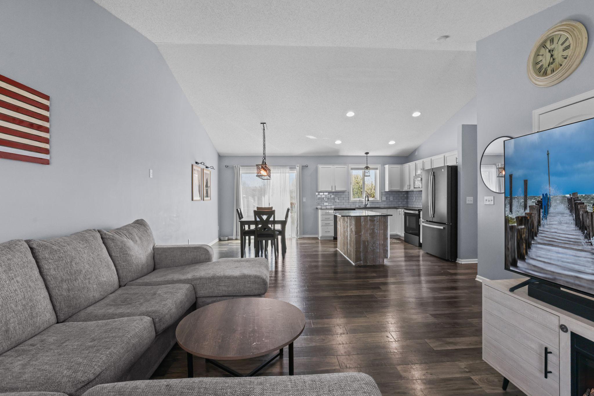 Vaulted Ceilings with Open Concept