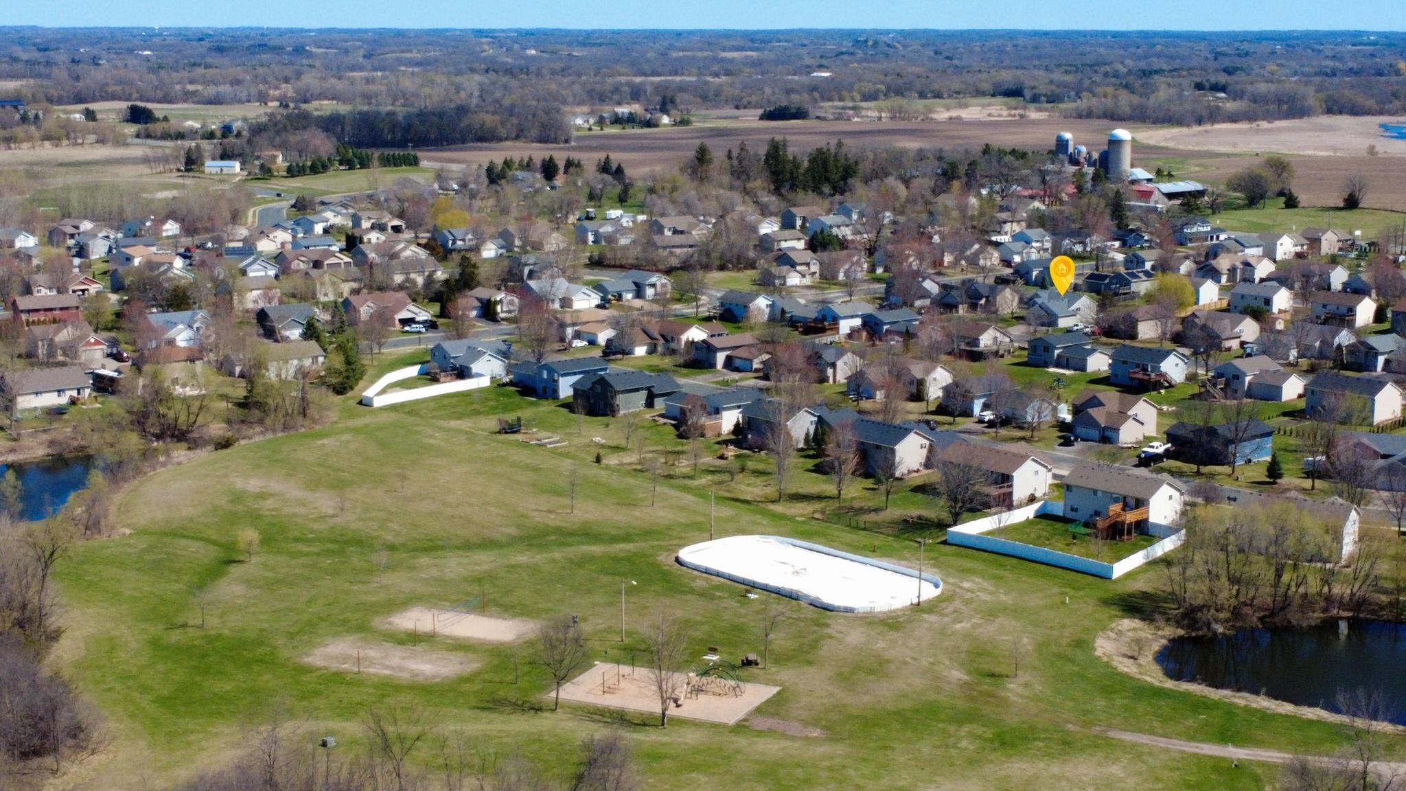 Nearby Northridge Park with Hockey Rink