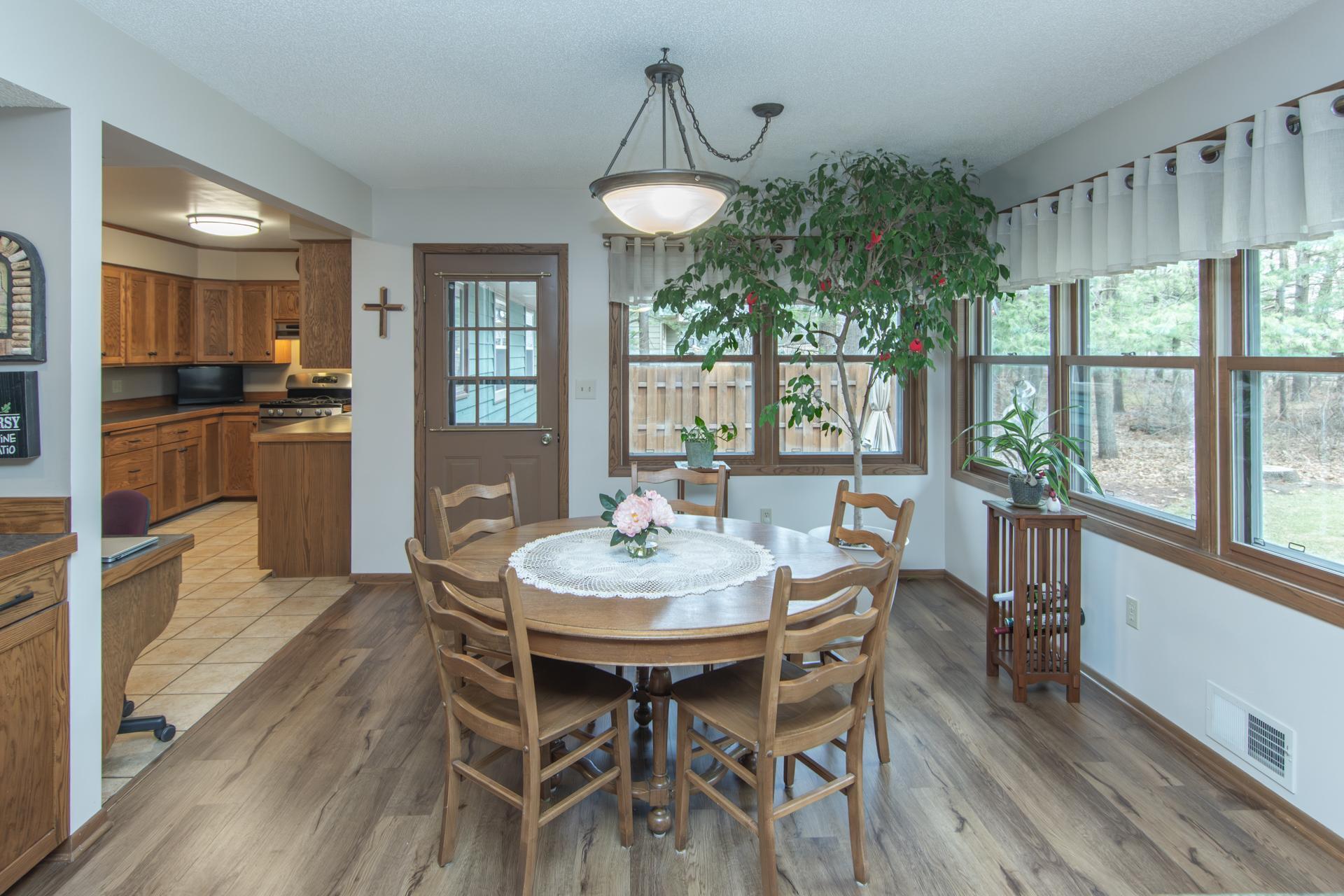 Flexible layout to accommodate both formal and informal dining.