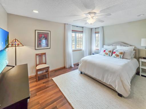 11650 Millpond Avenue, Burnsville, MN 55337
