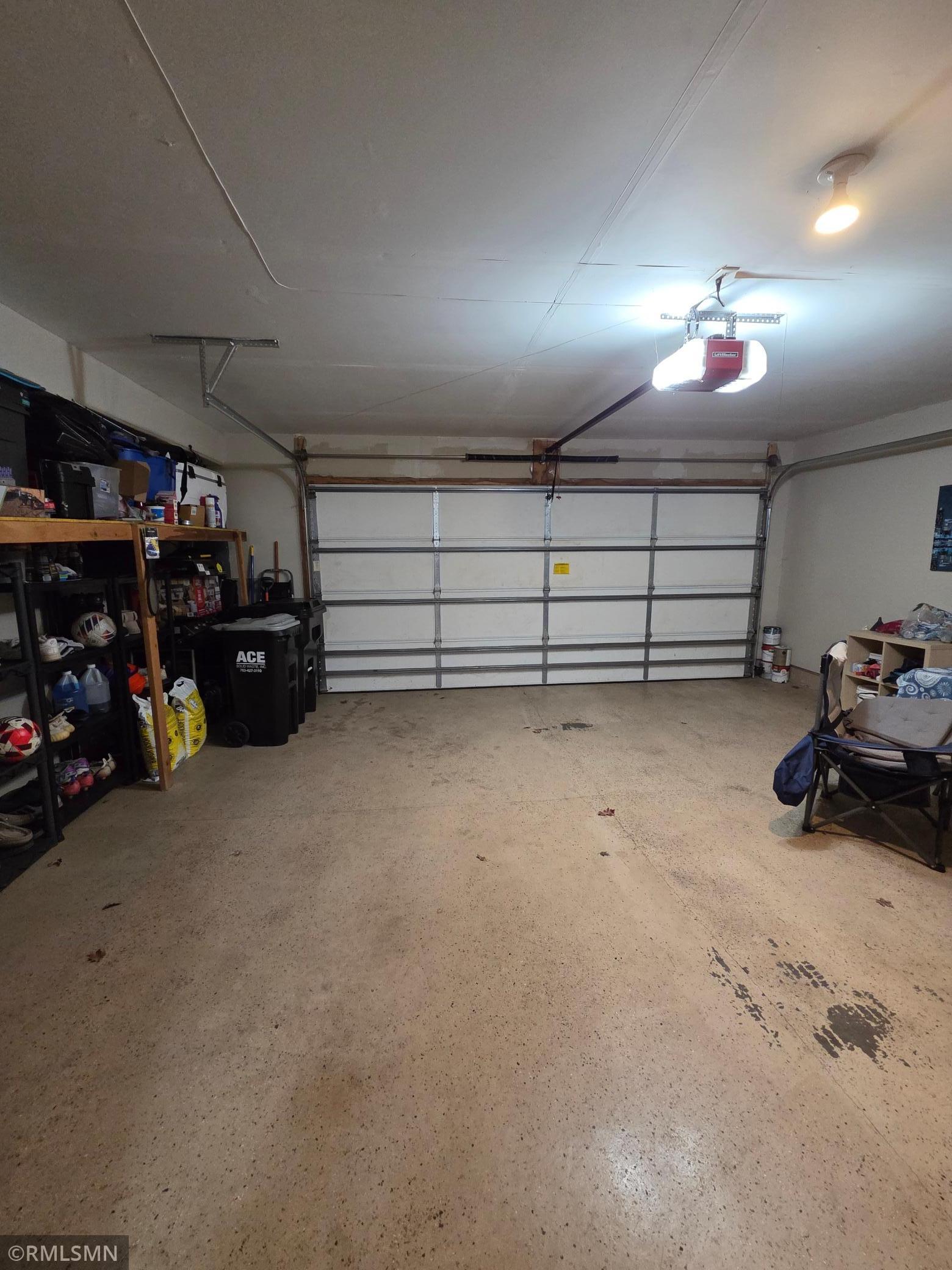 Garage.jpg