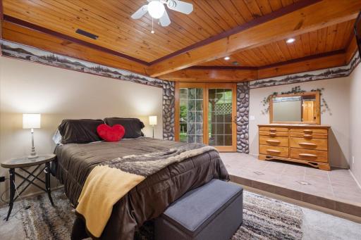 21666 Bay Port Place, Cohasset, MN 55721
