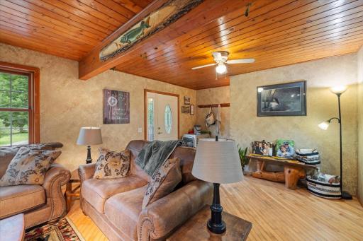 21666 Bay Port Place, Cohasset, MN 55721