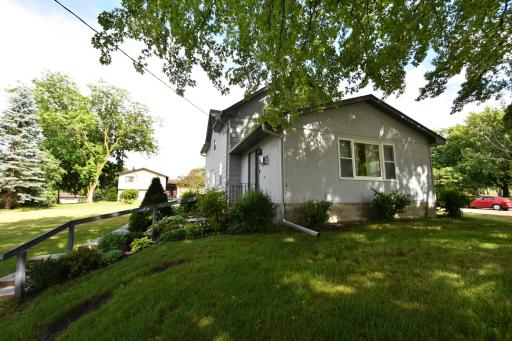 581 2nd Avenue E, Zumbrota, MN 55992