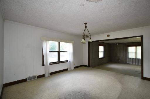 581 2nd Avenue E, Zumbrota, MN 55992
