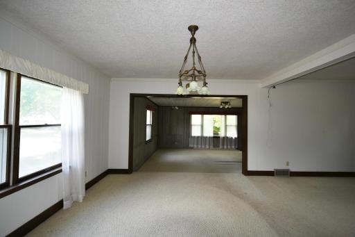 581 2nd Avenue E, Zumbrota, MN 55992