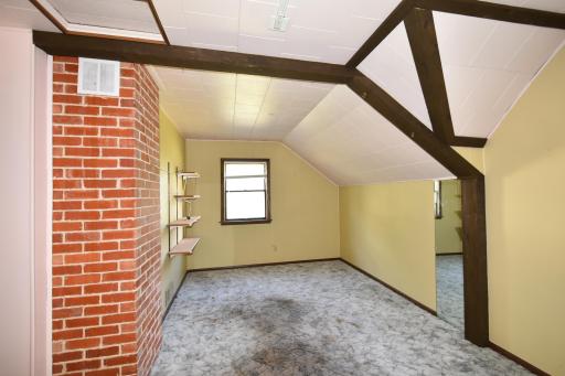 581 2nd Avenue E, Zumbrota, MN 55992