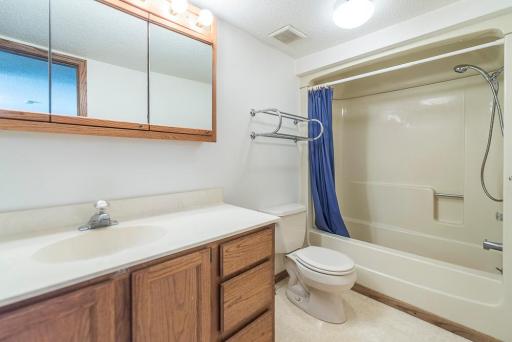 1303 S 8th Street, Brainerd, MN 56401