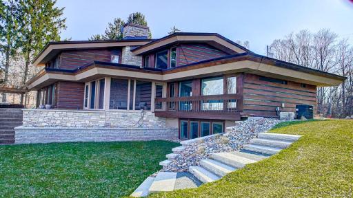 569 Quixote Avenue N, Lakeland, MN 55043