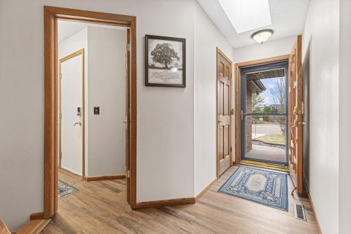 15 Apfelridge Court, South Saint Paul, MN 55075