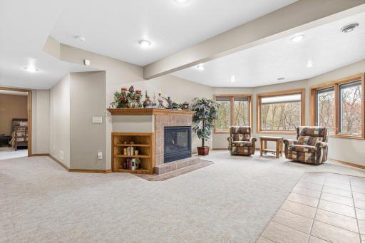 15 Apfelridge Court, South Saint Paul, MN 55075