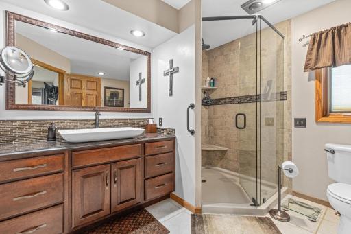 15 Apfelridge Court, South Saint Paul, MN 55075