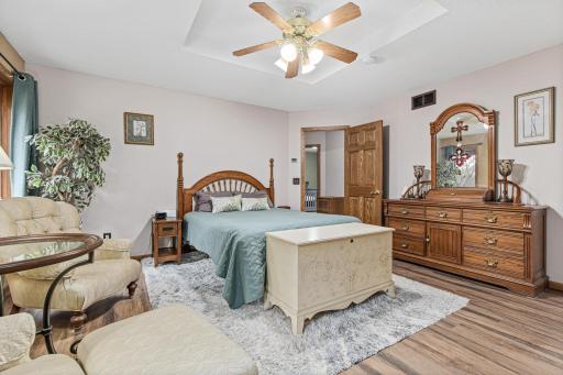 15 Apfelridge Court, South Saint Paul, MN 55075