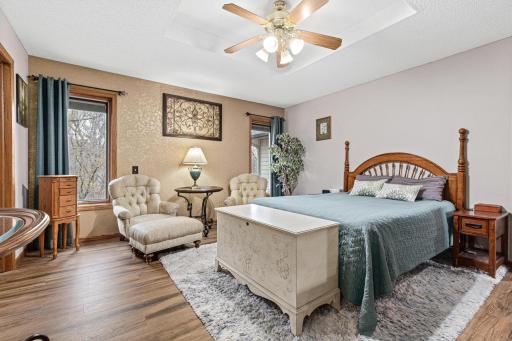 15 Apfelridge Court, South Saint Paul, MN 55075