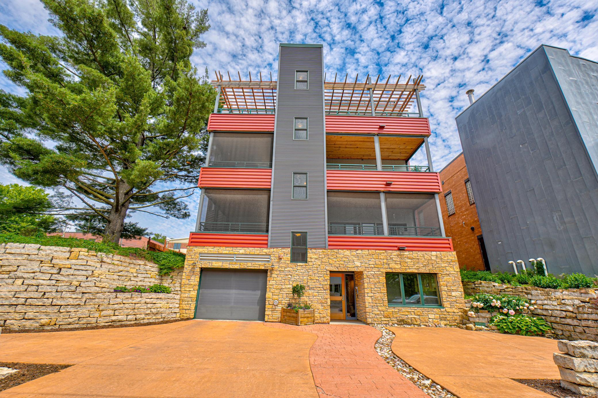 720 First St #1 South-10.jpg