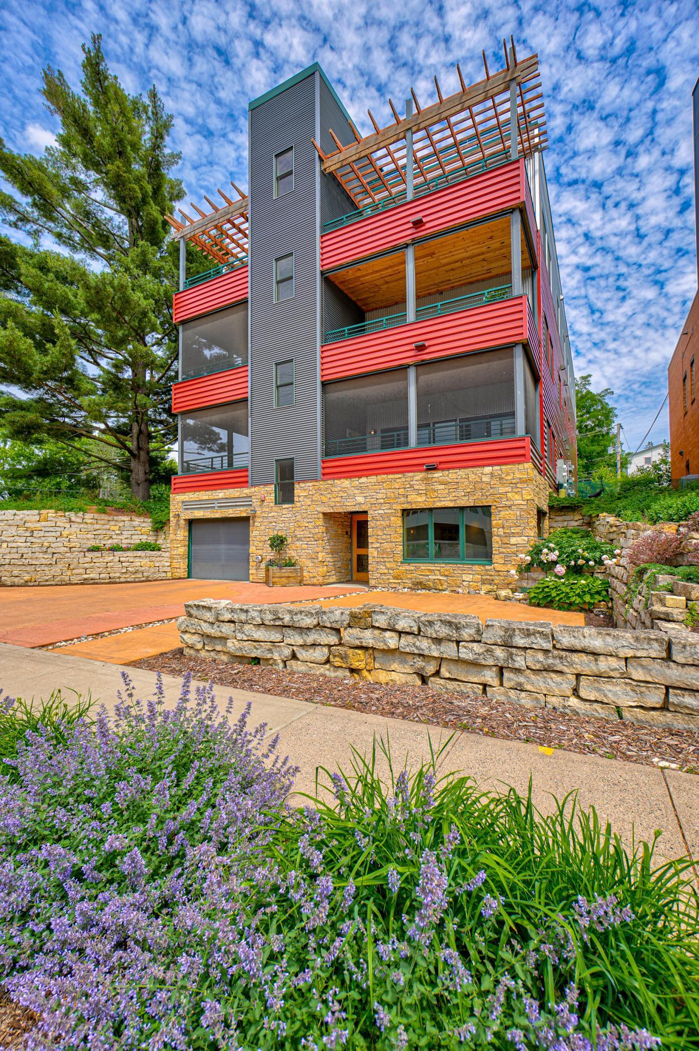 720 First St #1 South-5.jpg