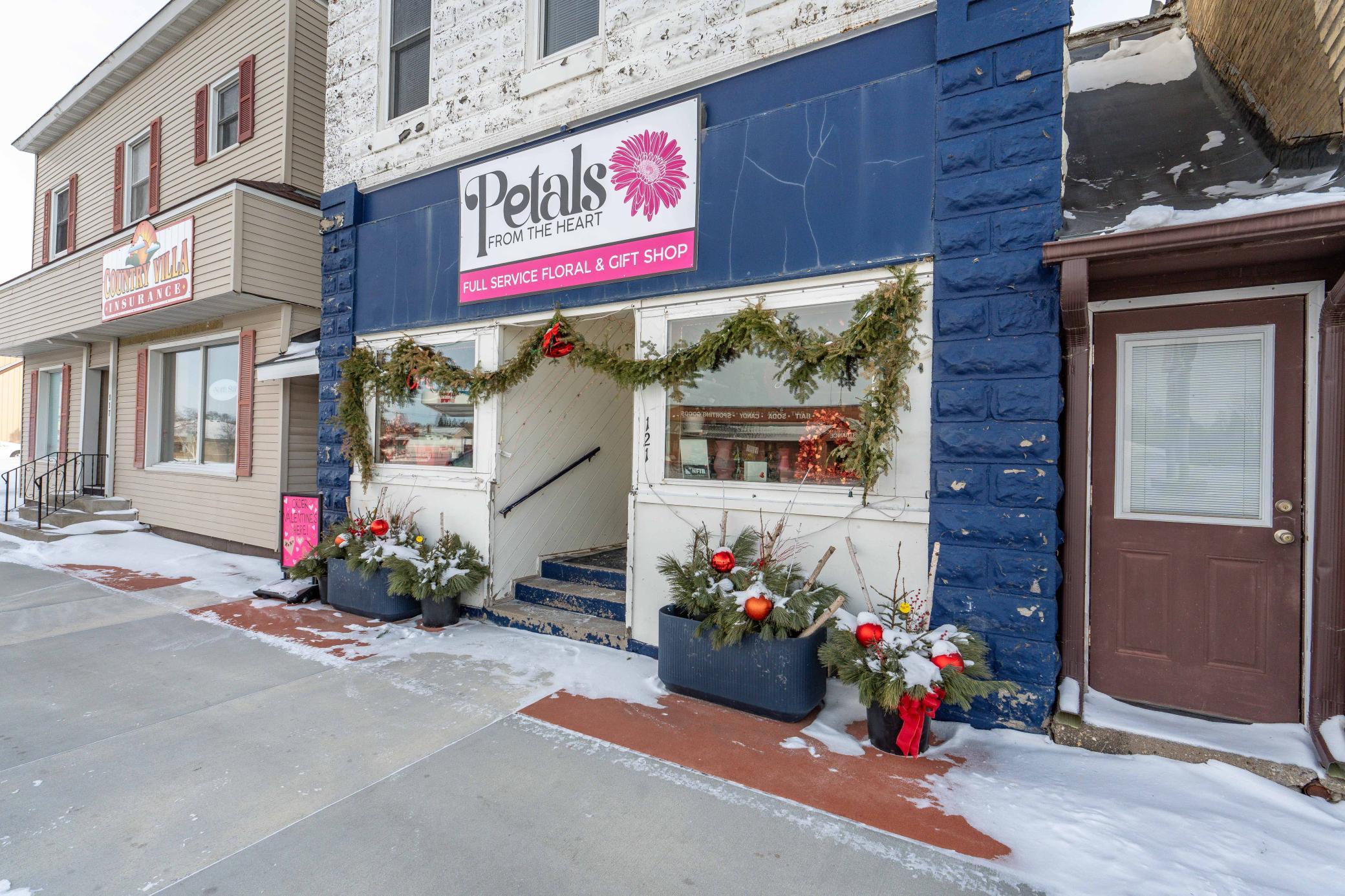 121 S Broadway PR