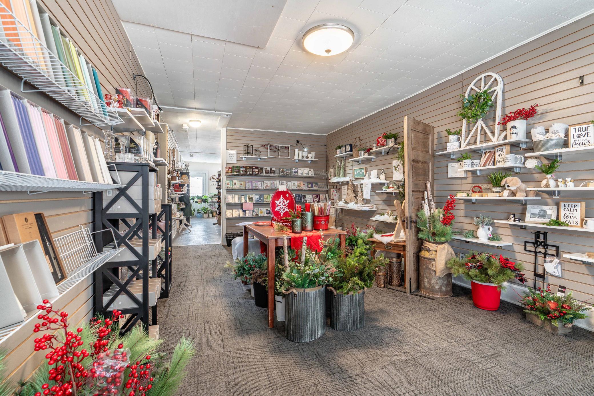 121 S Broadway PR
