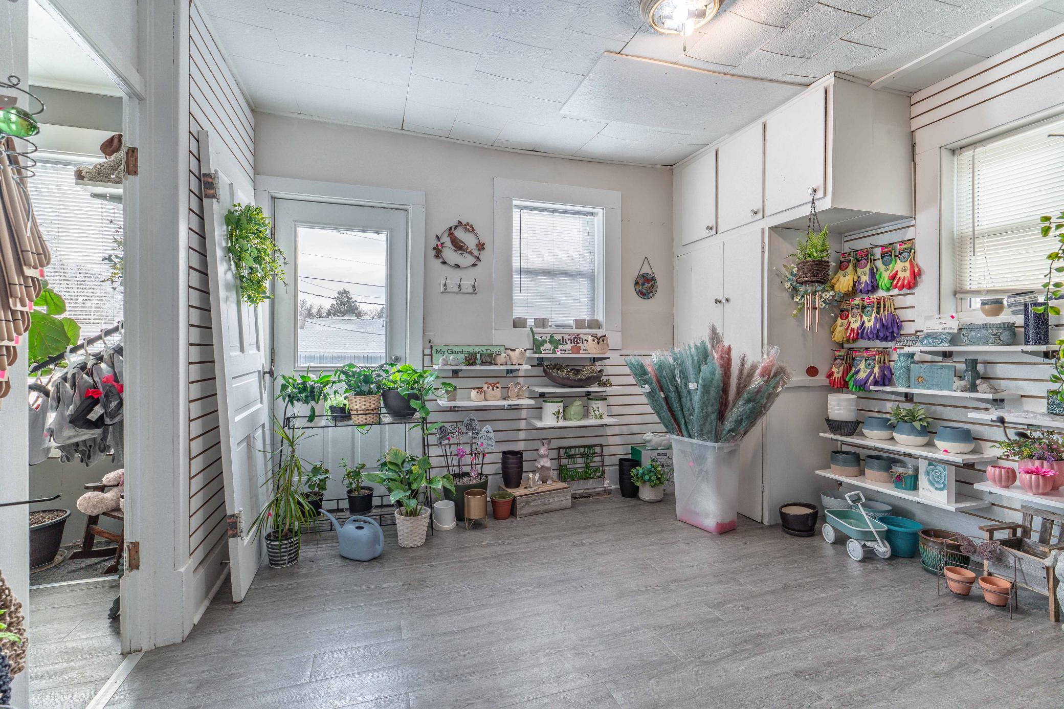 121 S Broadway PR