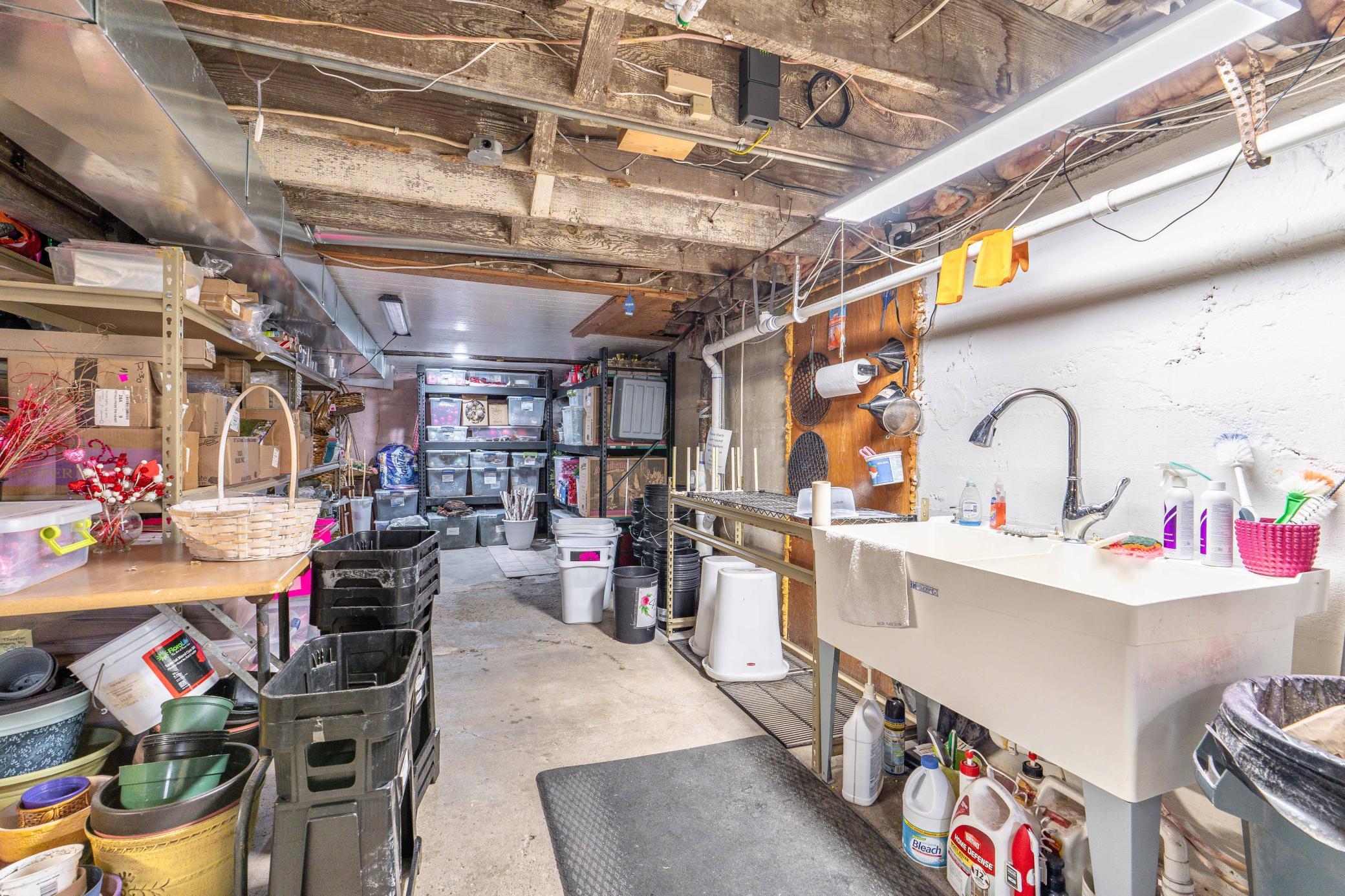 121 S Broadway PR