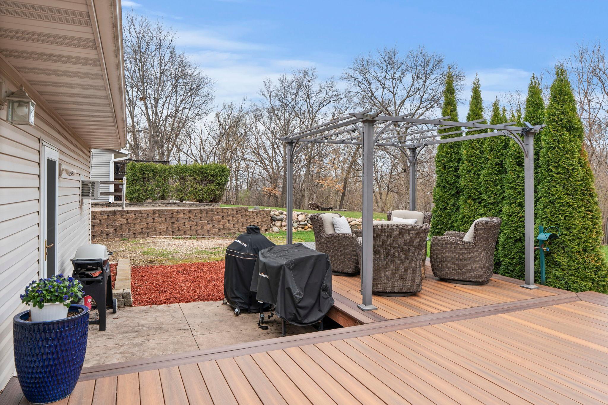 Deck AND patio spaces!