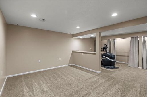 26641 Woodcrest Drive, Elko New Market, MN 55020