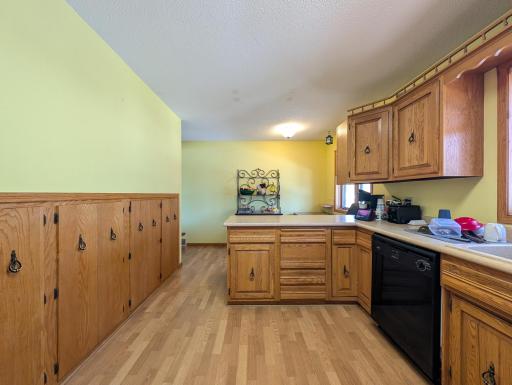 411 6th Avenue SW, Perham, MN 56573
