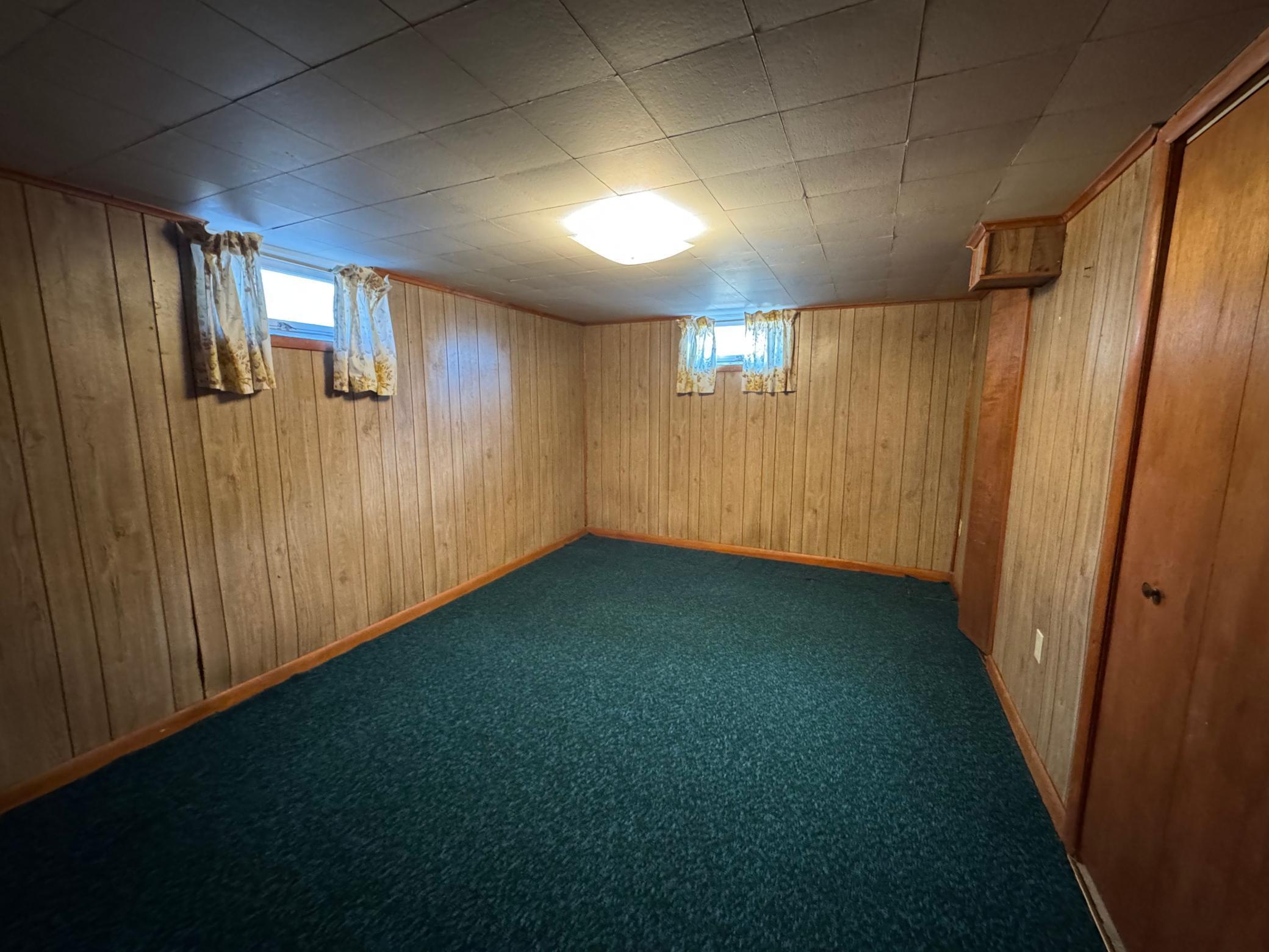 Non-Egress Guest Room