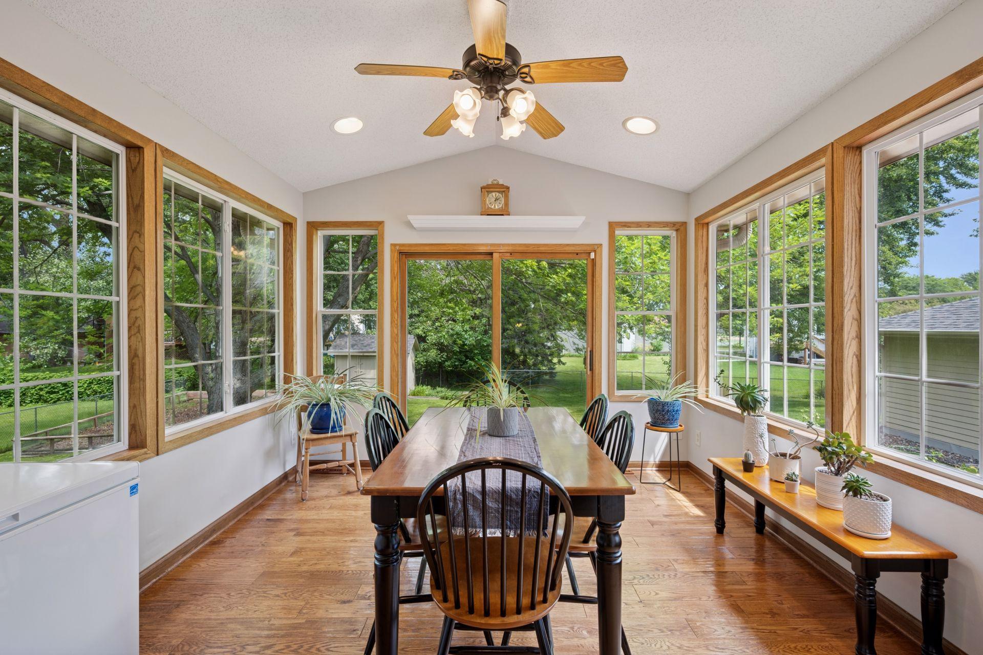 7. Sun room.jpg