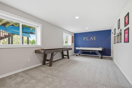 15505 Enfield Avenue N, Hugo, MN 55038