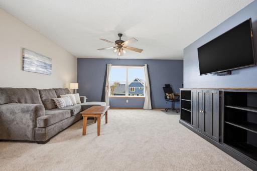 15505 Enfield Avenue N, Hugo, MN 55038
