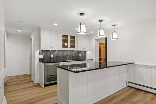 5325 Edsall Road, Mound, MN 55364