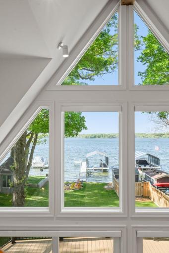 5325 Edsall Road, Mound, MN 55364